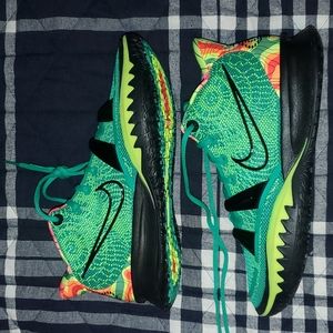 Kyrie 7